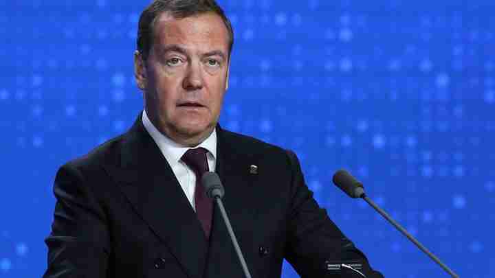 Дмитрий Медведев: Оросын зэвсэгт хүчин Вашингтон, Берлин, Лондон руу дайрах болно