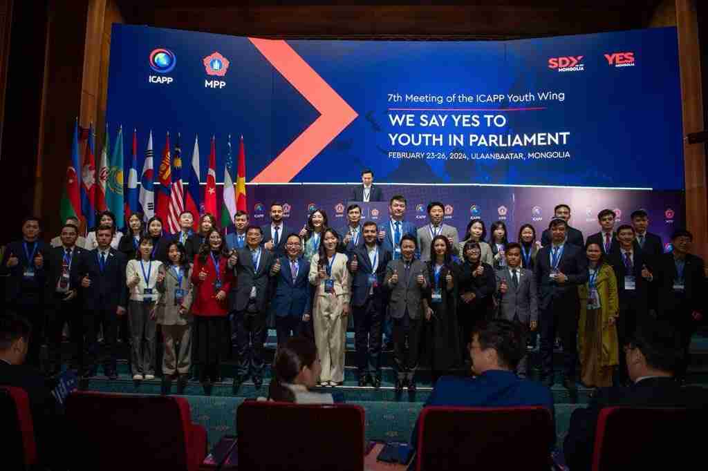 МАН, АН, ХҮН-ын залуус Ази тивийн 18 орны залуу парламентын гишүүд хамтран Улаанбаатар тунхаглалыг баталлаа