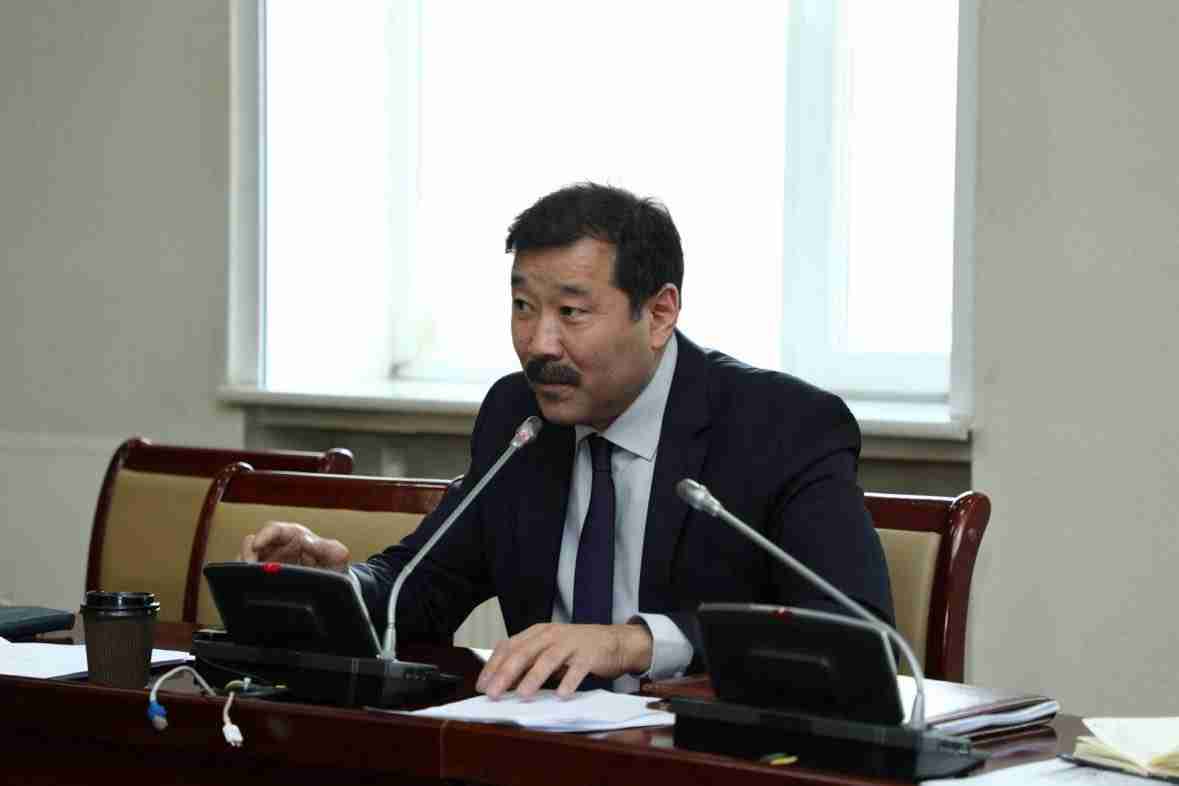 Ж.Бат-Эрдэнэ: Гурилын үйлдвэрүүдэд асуудал байна, үнэ буулгах зайлшгүй шаардлагатай