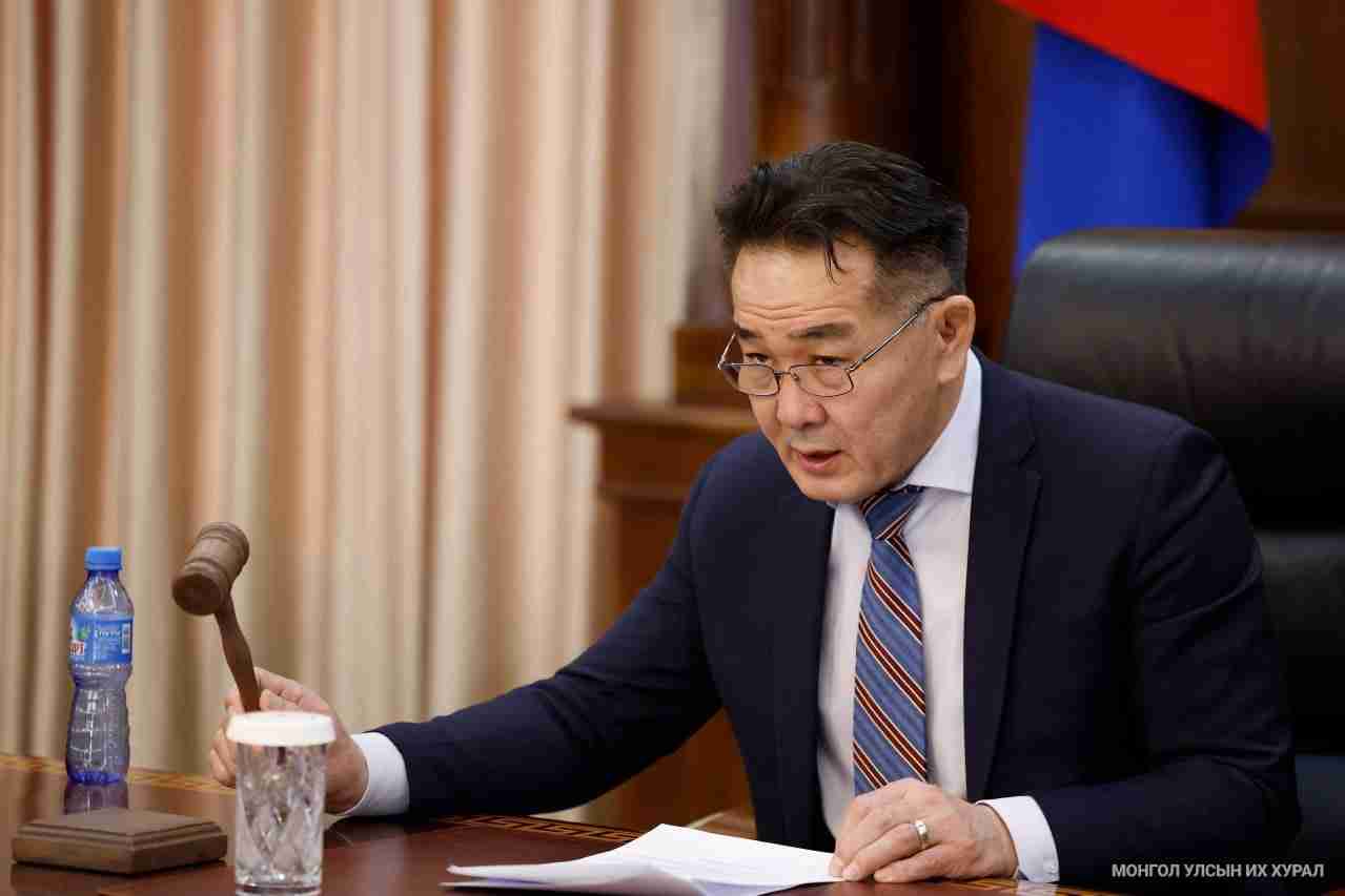 ЭЗБХ: Хуулийн төслүүдийн анхны хэлэлцүүлгийг хийж, “Хянан шалгах түр хороо байгуулах тухай” УИХ-ын тогтоолын төслийг дэмжив