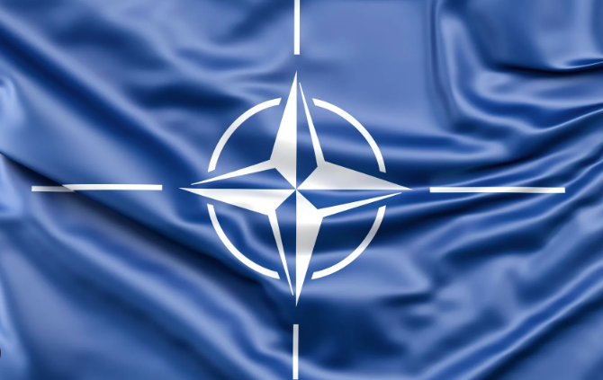 НАТО-гийн тэргүүнээр Румыний Ерөнхийлөгчийг сонгохыг санал болгов