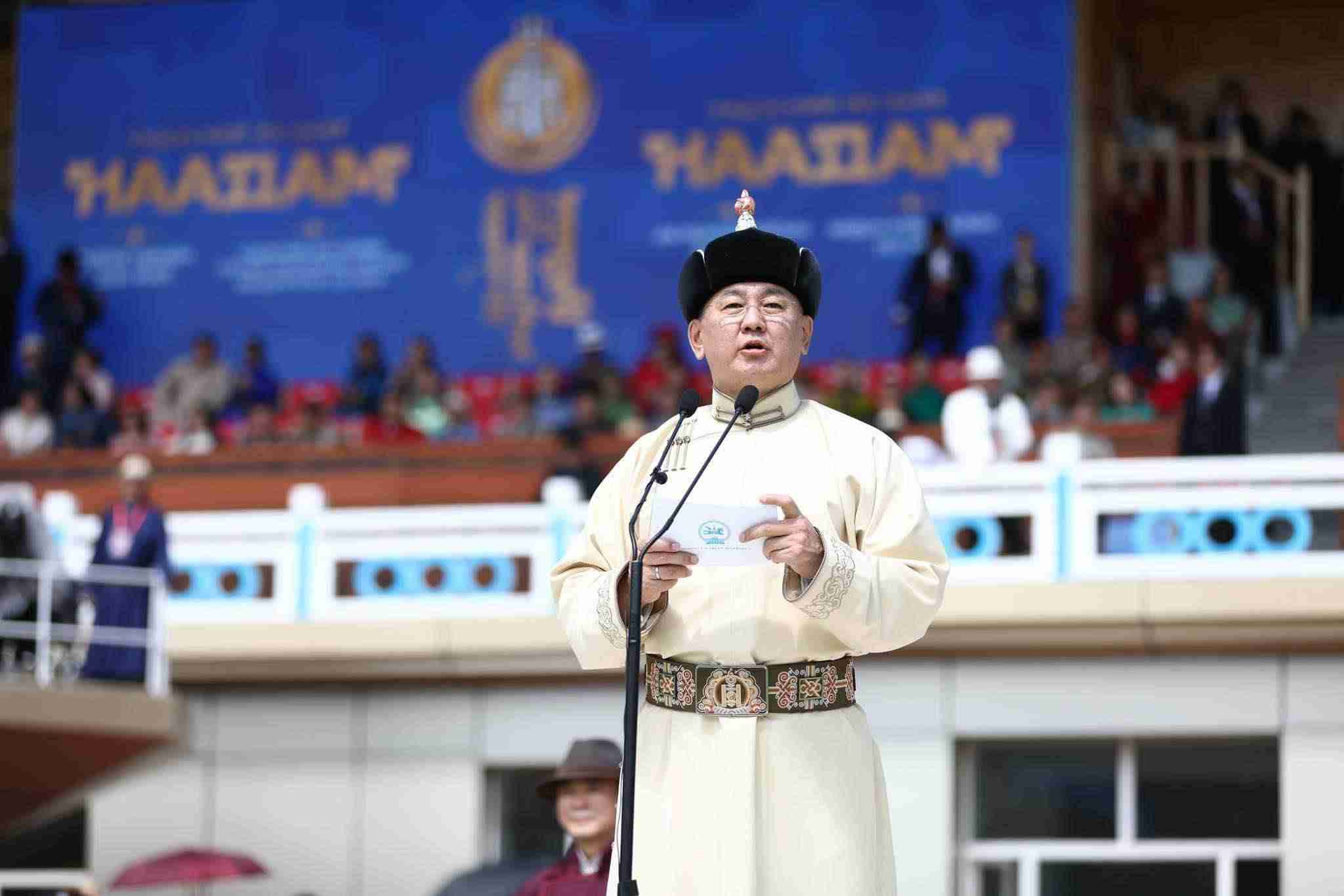 У.Хүрэлсүх: Дэлхийд хосгүй “Монгол наадам”-аа өнгө төгөлдөр, цог жавхлан төгс эхлүүлж байна