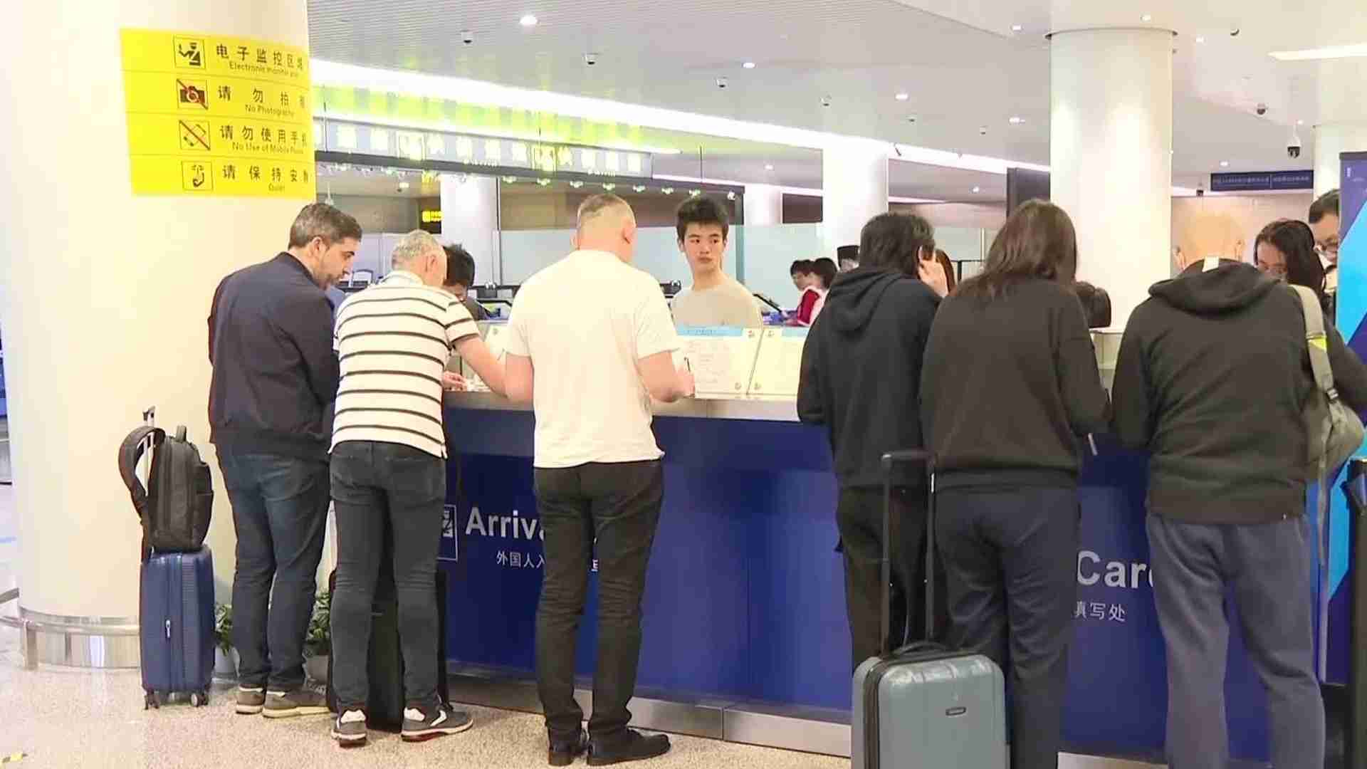 144 цагийн дотор 37 боомтод визгүй зорчино гэв