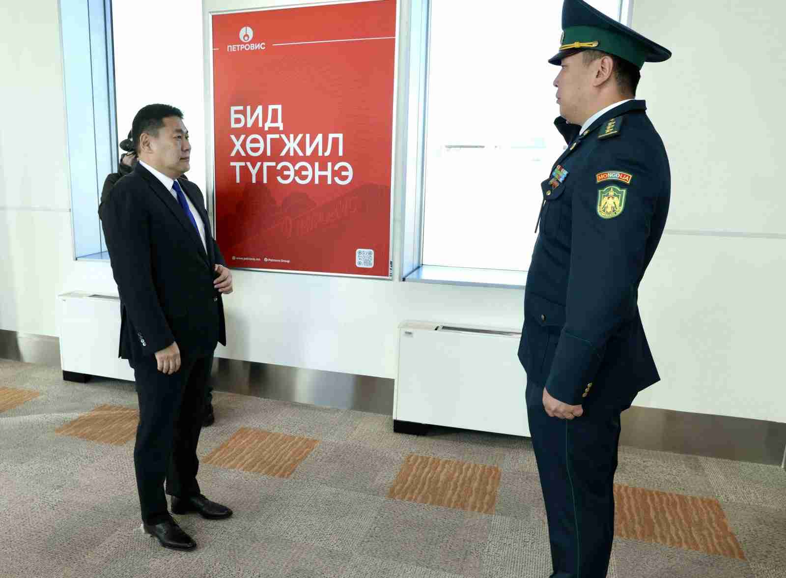 Монгол Улсын Ерөнхий сайд Л.Оюун-Эрдэнэ БНХАУ-д  айлчлахаар мордлоо