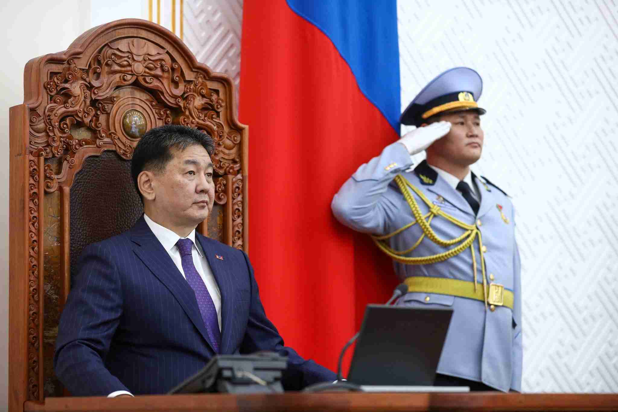 У.Хүрэлсүх: Өнгөрснийг үнэлж дүгнэхдээ эдүгээчлэх, нам, улс төрийн үзэмжээр хандах, туйлшрах нэн осолтой