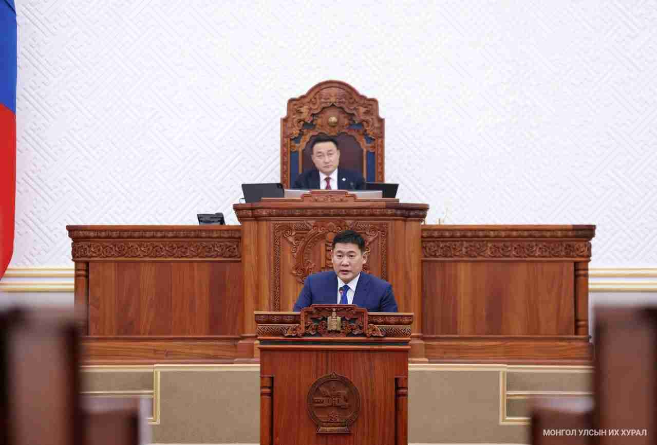Дулааны гуравдугаар цахилгаан станцын шинэчлэлийн зураг төсөл боловсруулах хэлэлцээрийг соёрхон баталж, Гашуунсухайт-Ганцмод боомтын төмөр зам болон “Орано майнинг”-тай байгуулах гэрээтэй холбоотой асуудлуудыг хэлэлцэхээр боллоо
