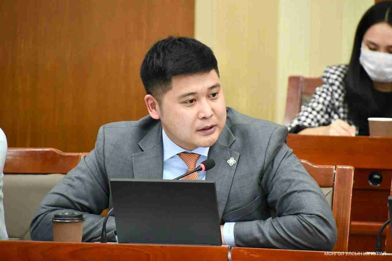 УИХ-ын гишүүн Ш.Бямбасүрэн Ерөнхий Сайдыг огцруулах саналд гарын үсэг зурна гэв