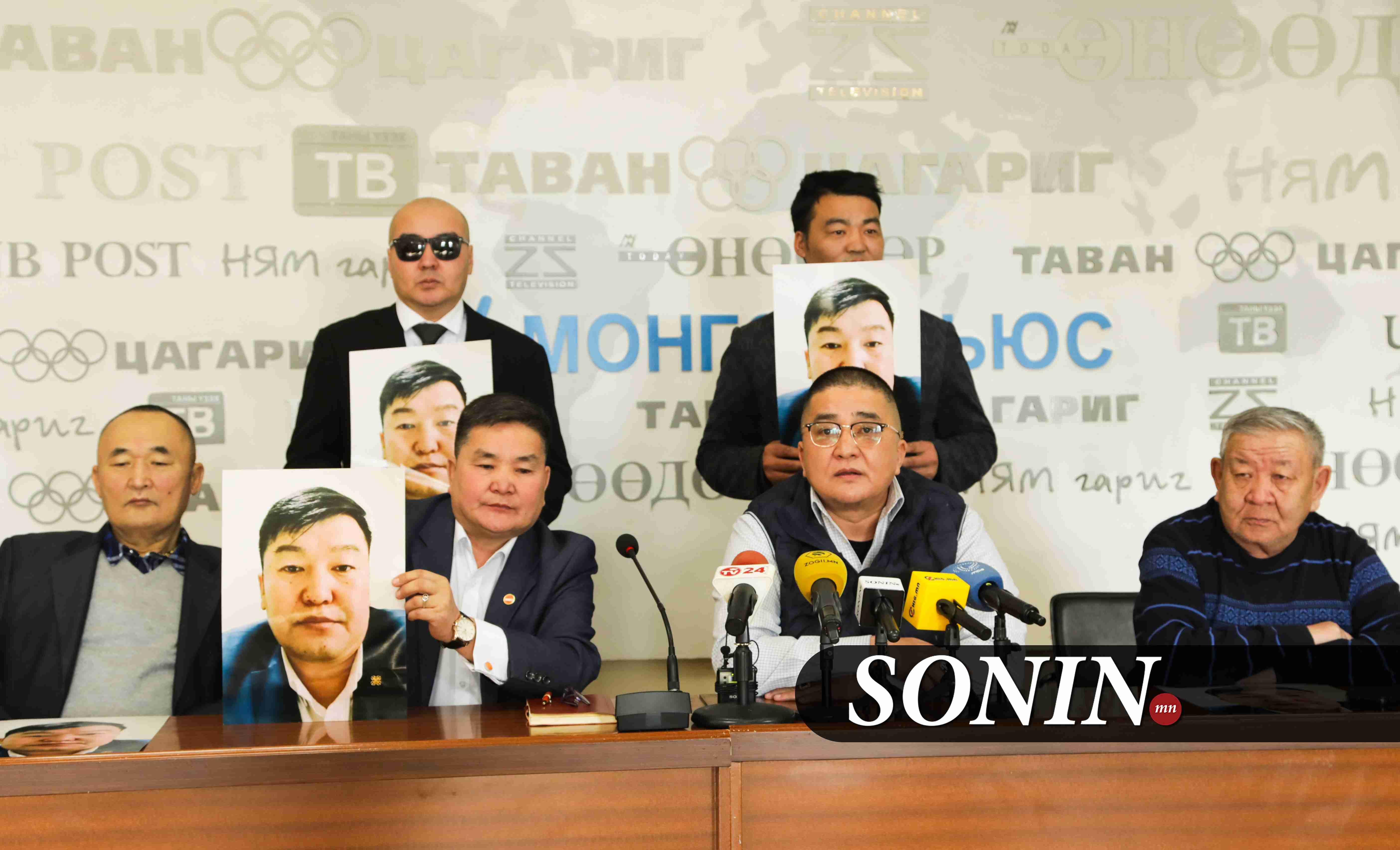 Ц.Гантулга анхнаасаа МАНАН бүлэглэлийн тавиул байсан байна гэв