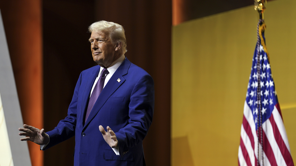 Дональд Трамп: “АНУ Украинд тусламж болгон өгсөн мөнгөө буцааж авмаар байна”