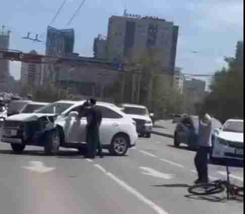 Согтууруулах ундааны зүйл хэрэглэсэн үедээ тээврийн хэрэгсэл жолоодож, зам тээврийн осол гаргасан хэргийг шалгаж байна