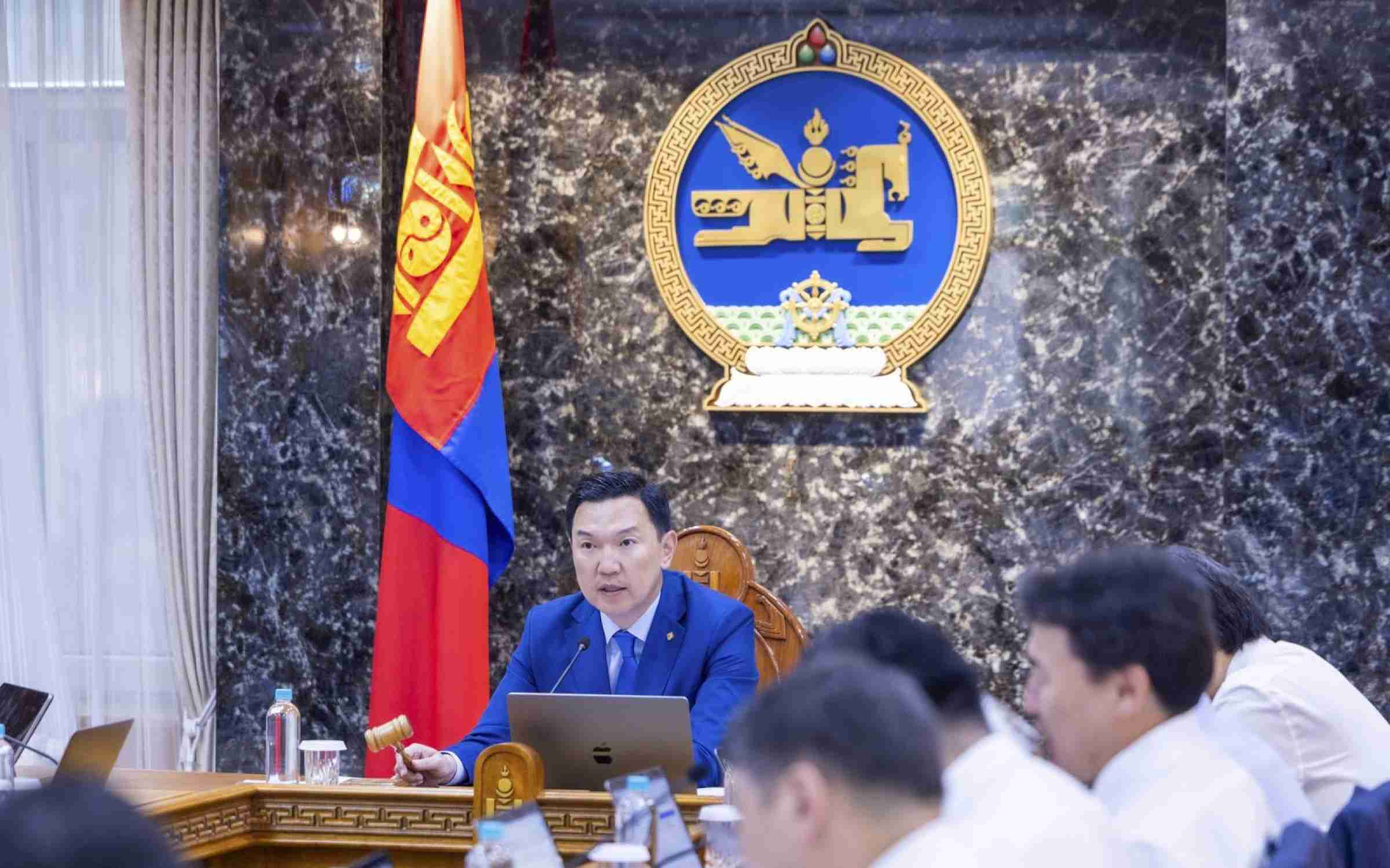 Бүх шатанд хэмнэлтийн горимд шилжиж, найр наадам, зөвлөгөөн, гадаад томилолтыг хориглолоо