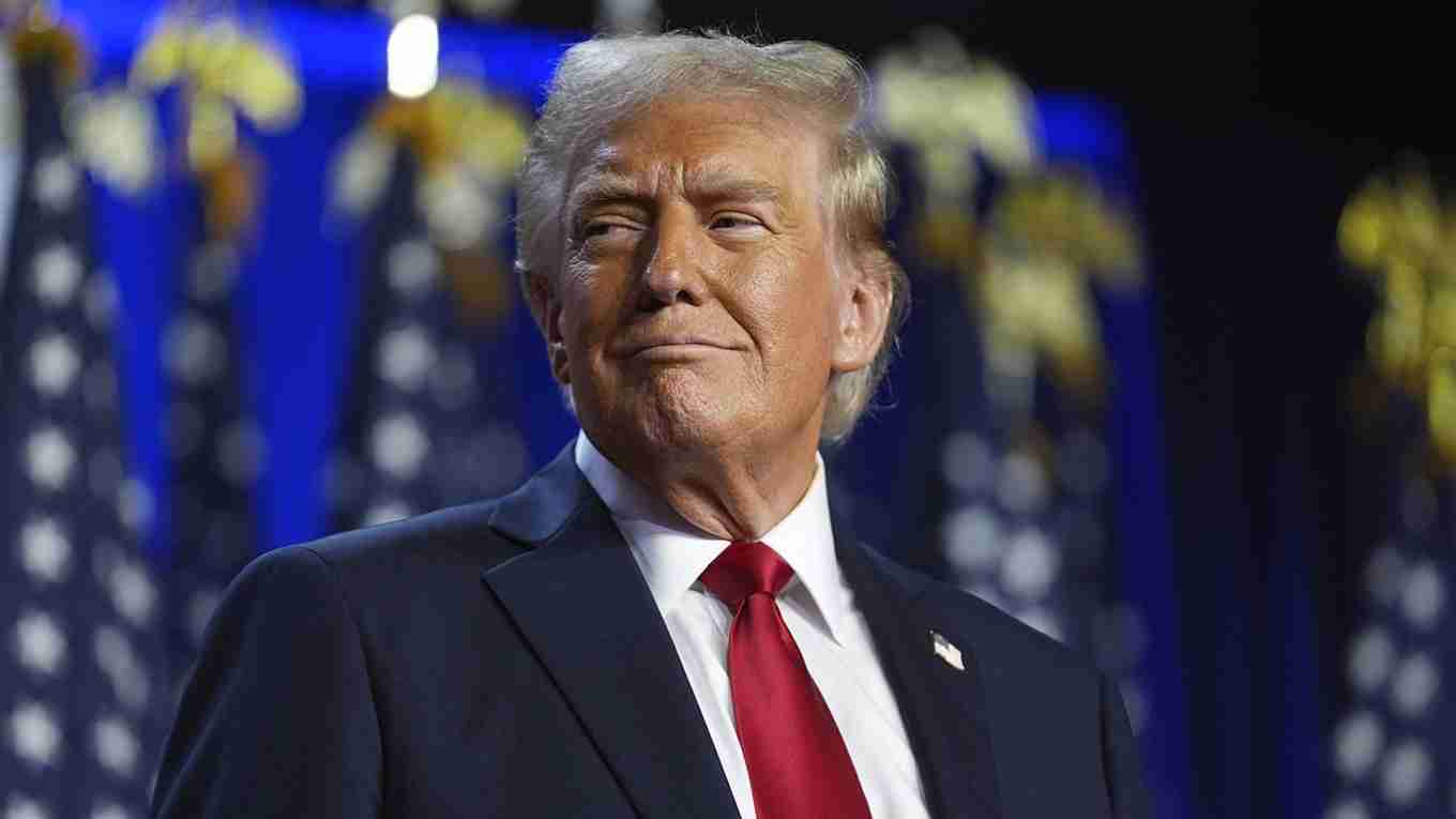 Д.Трамп: Америкийн арми Хормузын хоолойг 100 хувь хяналтдаа авсан