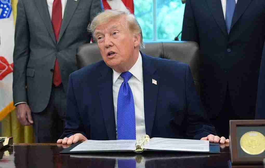 Д.Трамп ОХУ-ын эсрэг тавьсан зарим хориг арга хэмжээг цуцаллаа