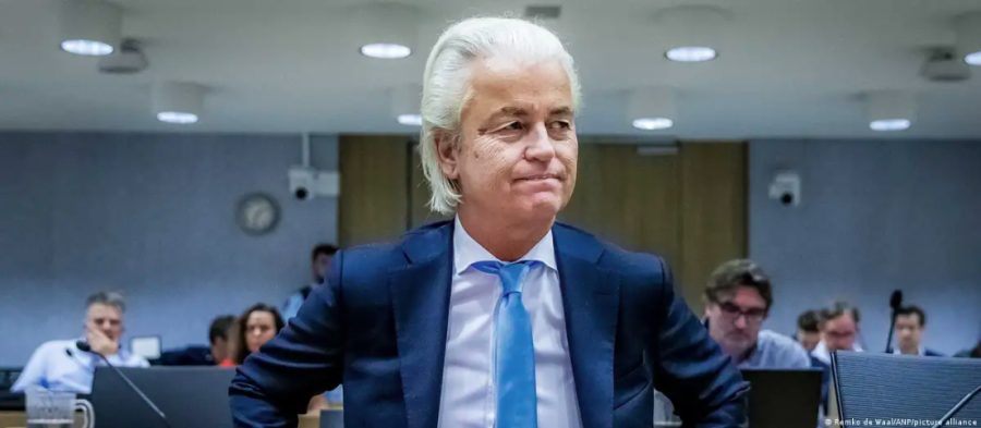 Нидерландын парламентын сонгуульд хэт барууны үзэлт нам тэргүүлж байна