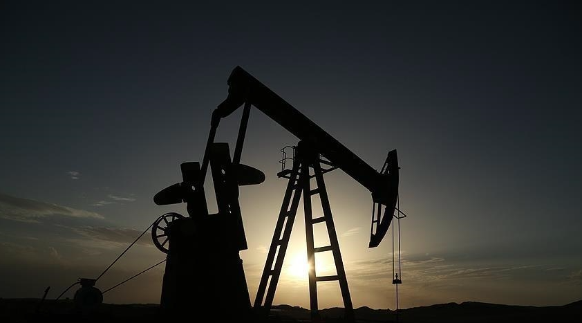 Газрын тосны үнэ унажээ